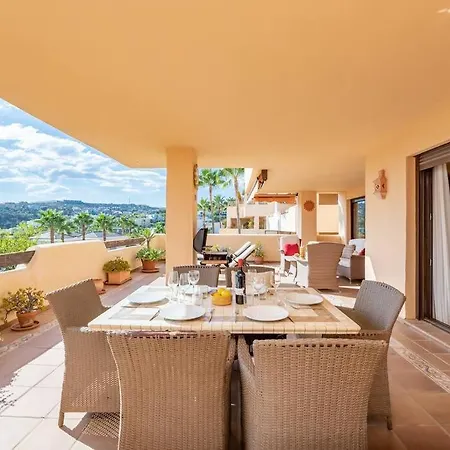 Spacious With Views, Pools + Rdr346 埃斯特波纳