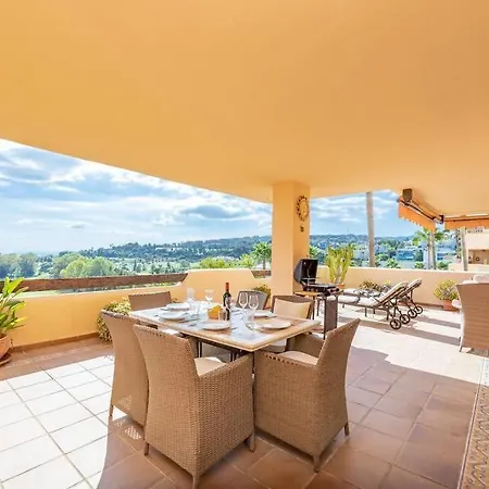 Spacious With Views, Pools + Rdr346 Estepona