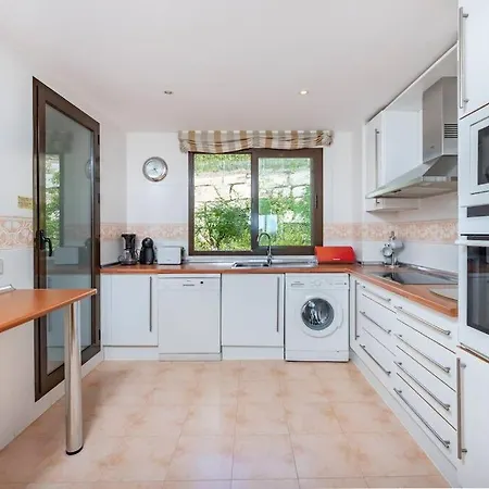 Spacious With Views, Pools + Rdr346 Апартаменти