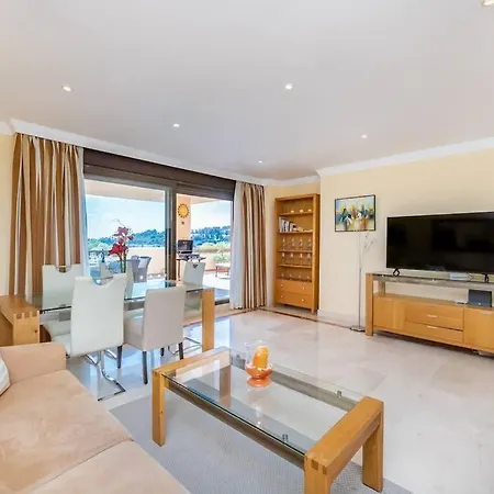 Spacious With Views, Pools + Rdr346 * Естепона